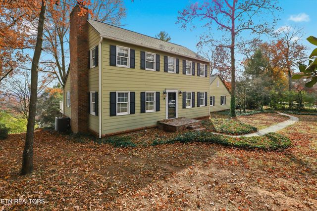 11134 Crown Point Drive, Knoxville, TN 37934