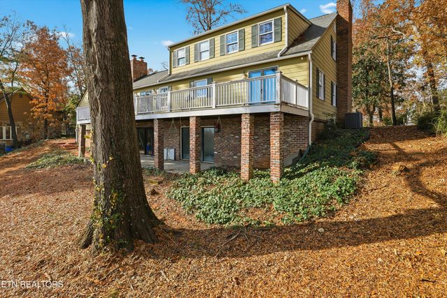 11134 Crown Point Drive, Knoxville, TN 37934