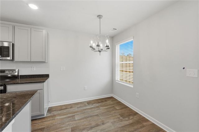 216 Norchester Avenue, Hogansville, GA 30230