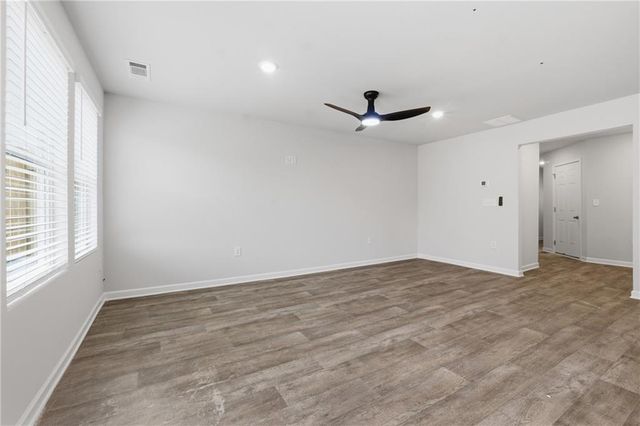 216 Norchester Avenue, Hogansville, GA 30230