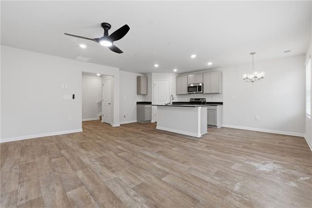 216 Norchester Avenue, Hogansville, GA 30230