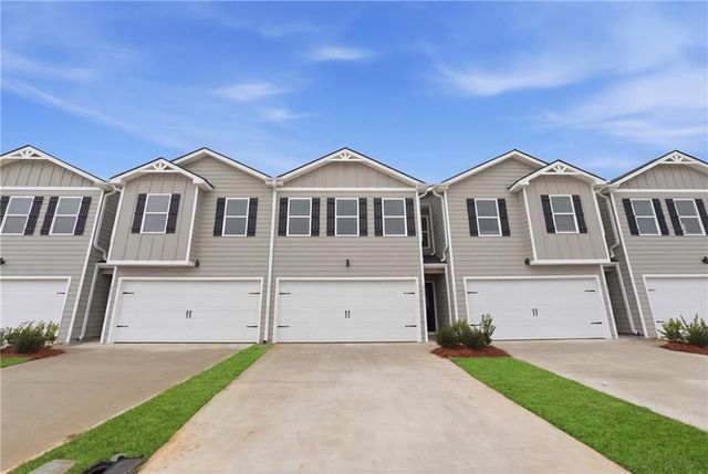 216 Norchester Avenue, Hogansville, GA 30230
