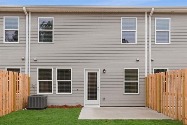 216 Norchester Avenue, Hogansville, GA 30230