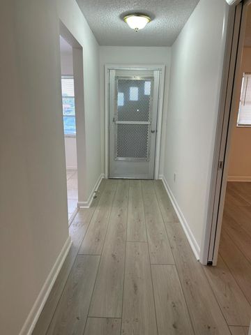 5775 Fernley Drive W 112, West Palm Beach, FL 33415