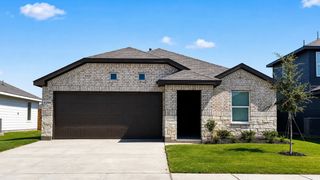 2204 BAKERSFIELD Drive, Fort Worth, TX 76036