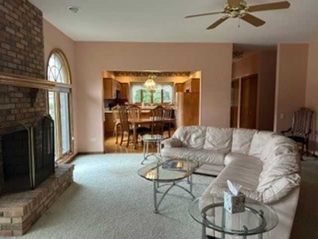 80 Fairfield Drive, New Lenox, IL 60451