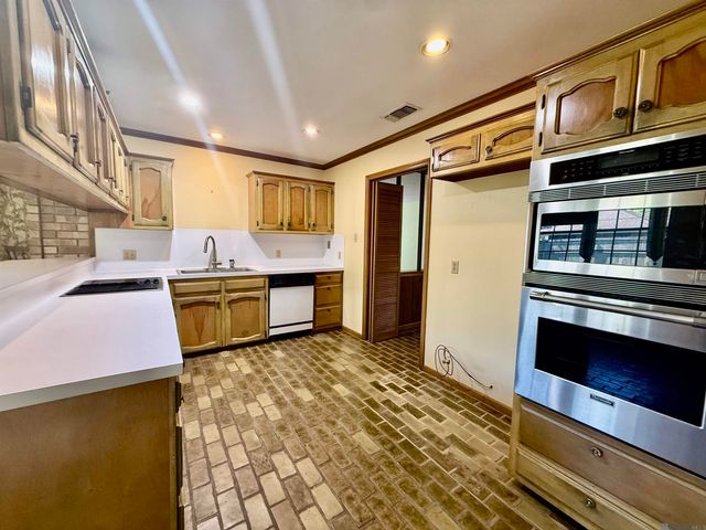5715 Bennington Ave, Baton Rouge, LA 70808