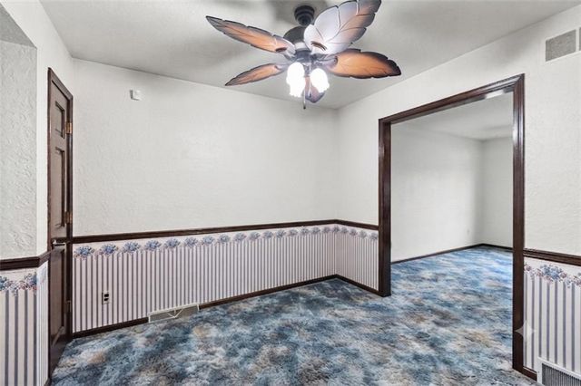 12720 E Silver Lane, Sugar Creek, MO 64050