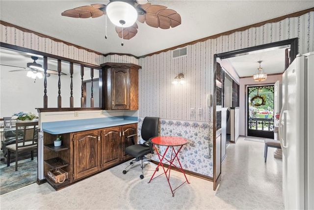 12720 E Silver Lane, Sugar Creek, MO 64050