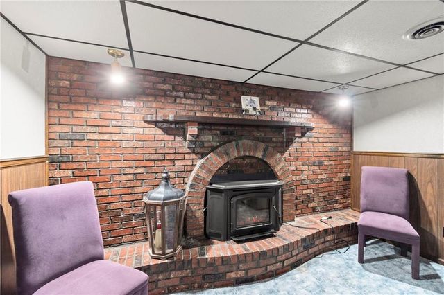 12720 E Silver Lane, Sugar Creek, MO 64050
