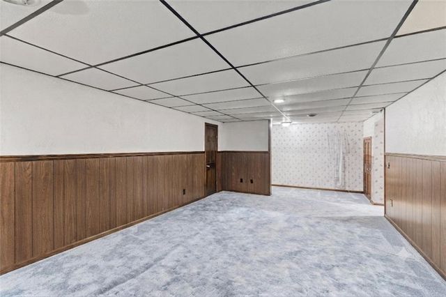 12720 E Silver Lane, Sugar Creek, MO 64050