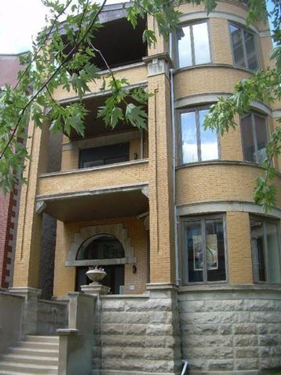 928 W LELAND Avenue 2ND, Chicago, IL 60640