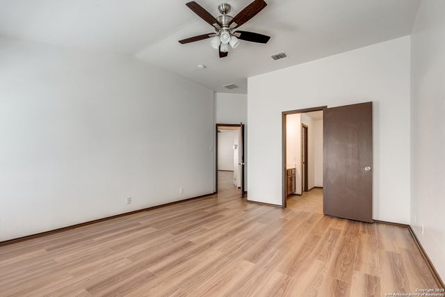 5107 Gemsbuck Chase, San Antonio, TX 78251