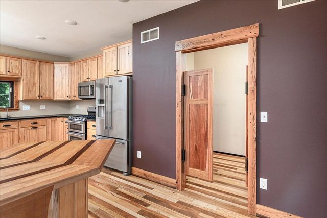 E5706 Park Road, Westby, WI 54667