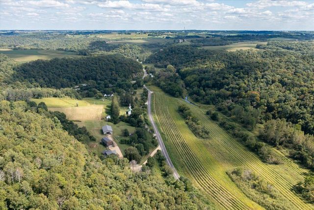 E5706 Park Road, Westby, WI 54667