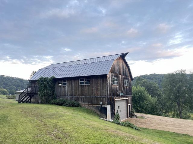 E5706 Park Road, Westby, WI 54667