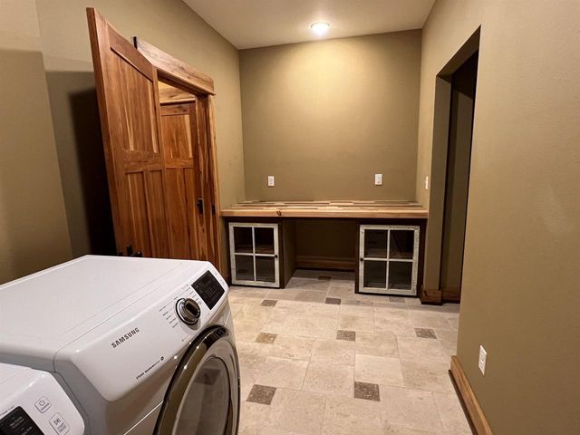 E5706 Park Road, Westby, WI 54667