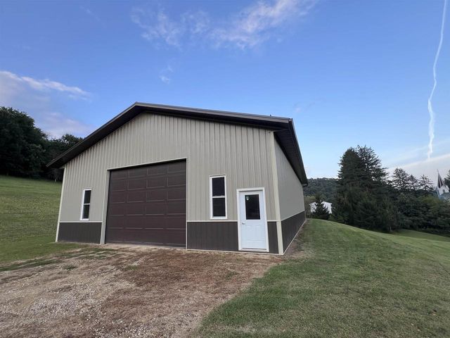 E5706 Park Road, Westby, WI 54667