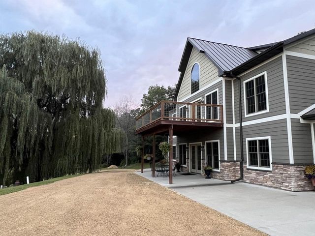 E5706 Park Road, Westby, WI 54667