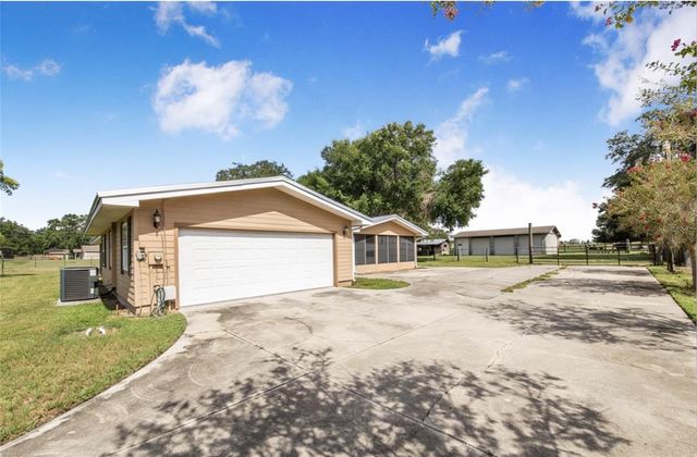 4854 E HINSON AVENUE, Haines City, FL 33844