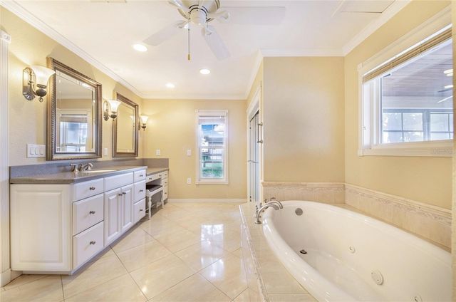 4854 E HINSON AVENUE, Haines City, FL 33844
