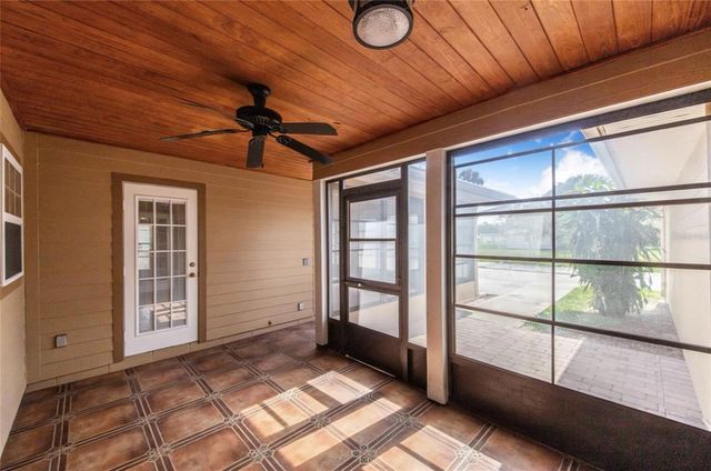 4854 E HINSON AVENUE, Haines City, FL 33844