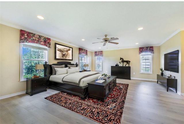 4854 E HINSON AVENUE, Haines City, FL 33844