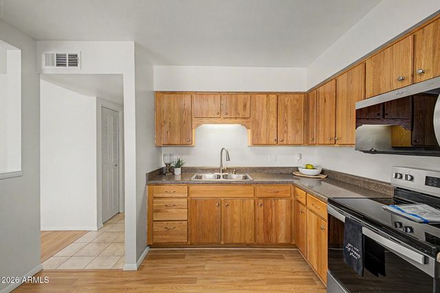 2021 E TIERRA BUENA Lane 1, Phoenix, AZ 85022