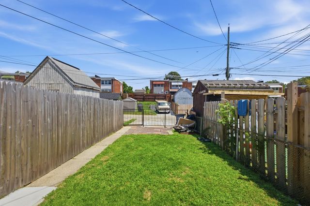 4447 NORFEN RD, Baltimore, MD 21227