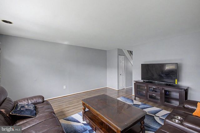 4447 NORFEN RD, Baltimore, MD 21227