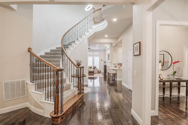 5925 Westmont Drive, Plano, TX 75093