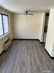 126 Triangle Street APT B10, Danbury, CT 06810