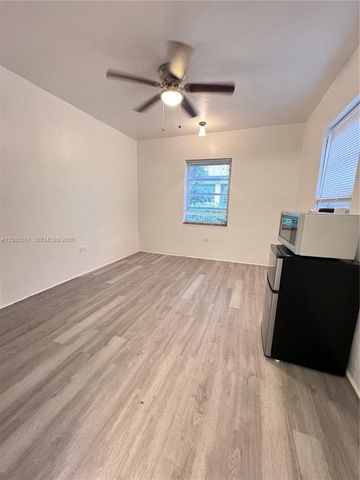 2652 SW 23rd Avenue back, Miami, FL 33133
