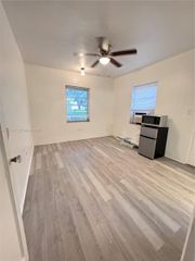 2652 SW 23rd Avenue back, Miami, FL 33133