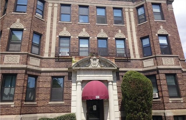 39 Glenville Ave 5, Boston, MA 02134