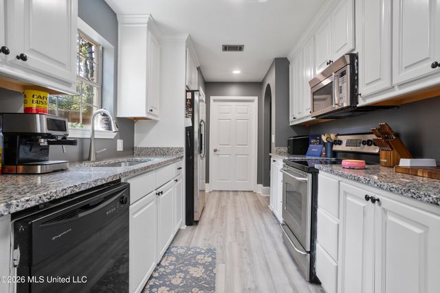 8820 Mermaid Avenue, Ocean Springs, MS 39564