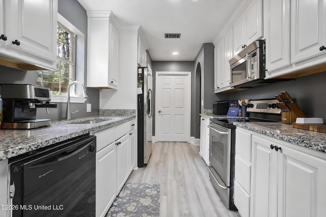 8820 Mermaid Avenue, Ocean Springs, MS 39564