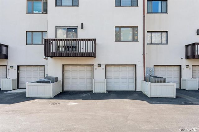 623 Oceanfront A, Long Beach, NY 11561