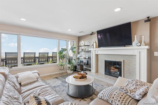 623 Oceanfront A, Long Beach, NY 11561
