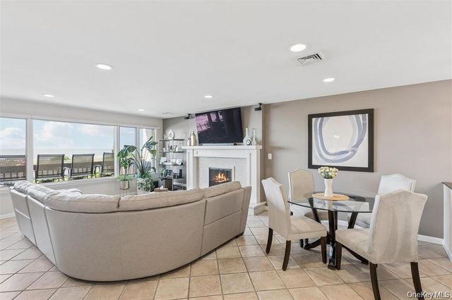 623 Oceanfront A, Long Beach, NY 11561