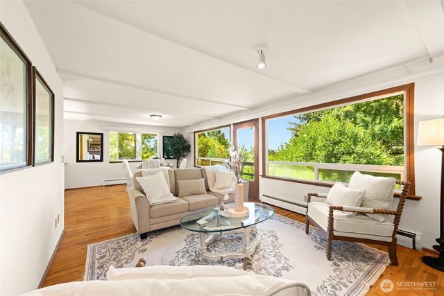 1107 Sequalish Street, Steilacoom, WA 98388