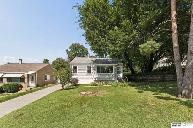 6630 Evans Street, Omaha, NE 68104