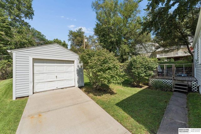 6630 Evans Street, Omaha, NE 68104