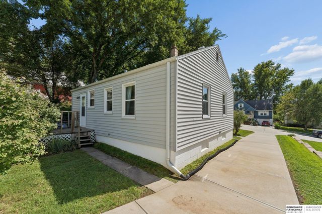 6630 Evans Street, Omaha, NE 68104