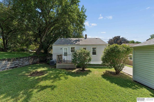 6630 Evans Street, Omaha, NE 68104