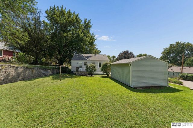 6630 Evans Street, Omaha, NE 68104