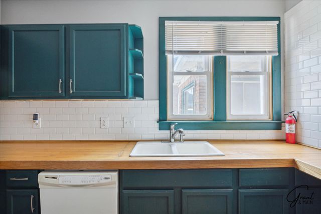 7826 Whittaker Street, Detroit, MI 48209