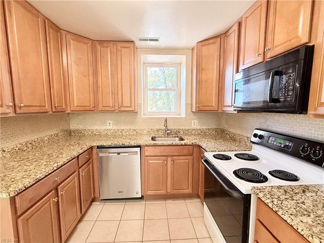 1915 Colonial Ave Apt 3, Norfolk, VA 23517