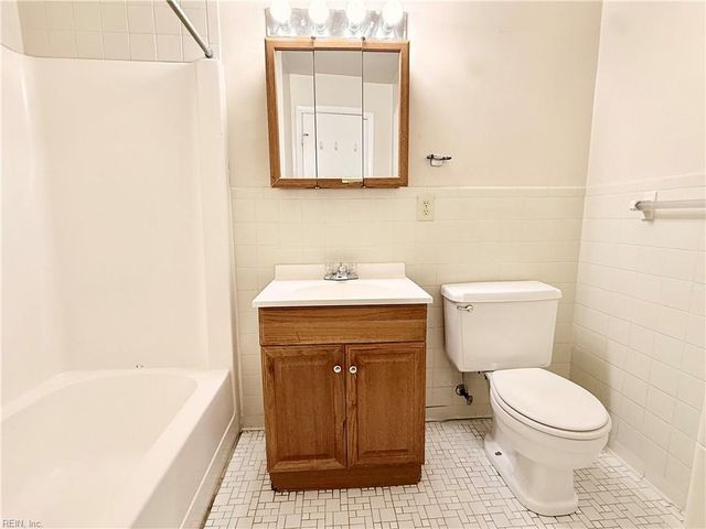 1915 Colonial Ave Apt 3, Norfolk, VA 23517