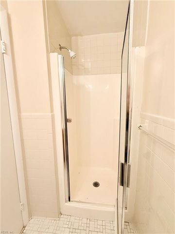 1915 Colonial Ave Apt 3, Norfolk, VA 23517